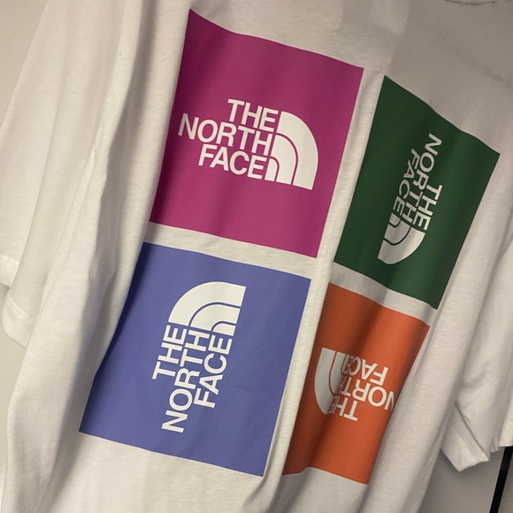 North face shirt - Picture 6 of 9